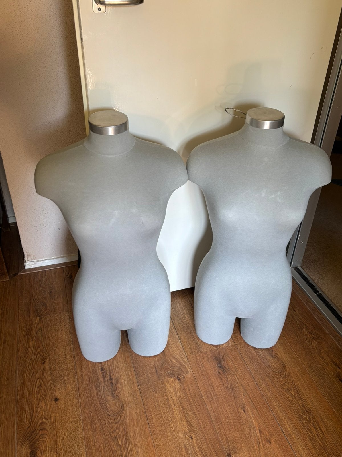 2 stuks. Dames torso. 85 cm hoog., Ophalen of Verzenden, Zo goed als nieuw, Paspop