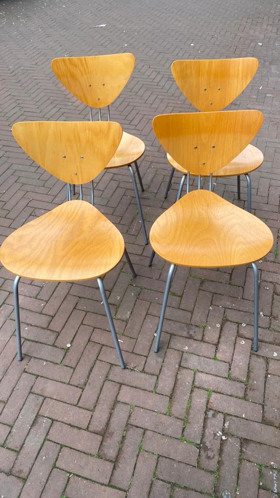 MUST CHAIRS X 4, Huis en Inrichting, Stoelen, Gebruikt, Overige kleuren, Ophalen of Verzenden, Vier