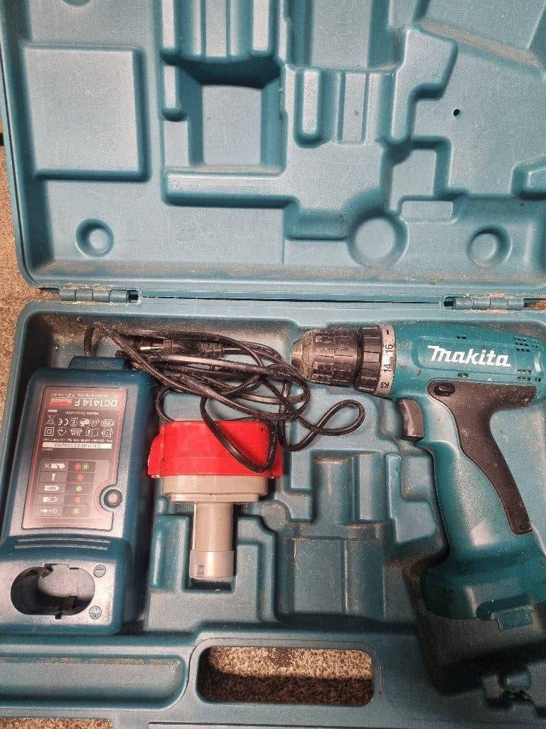 Makita boormachine, Ophalen, Gebruikt, Minder dan 400 watt, Boormachine