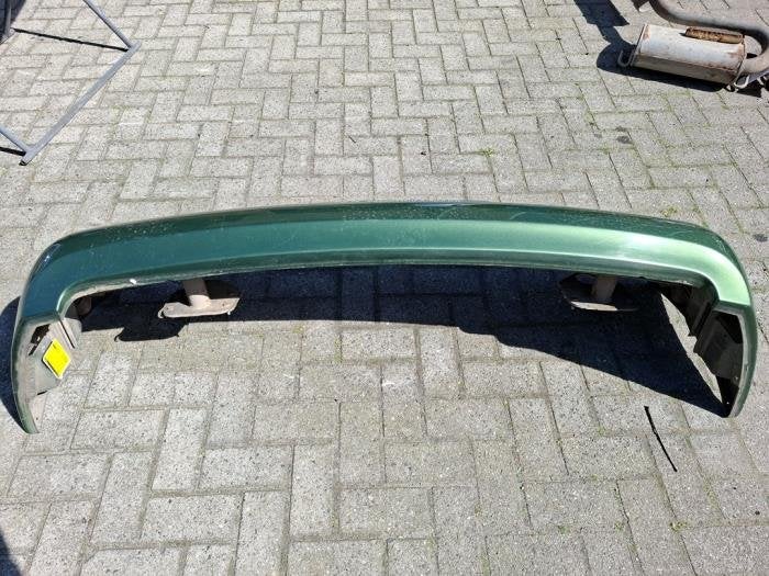 Achterbumper van een Alfa Romeo Spider, Auto-onderdelen, Carrosserie en Plaatwerk, Gebruikt, -, Verzenden, -