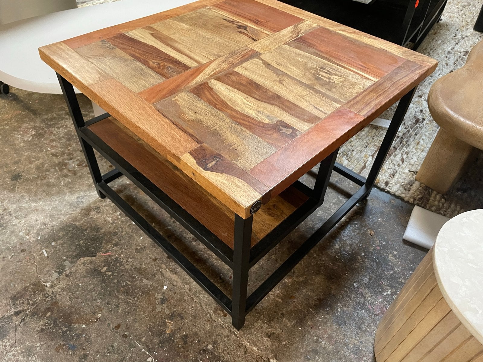 Salontafel 60x60 van hout en metaal met opbergruimte, Ophalen, Minder dan 45 cm, Vierkant, Nieuw