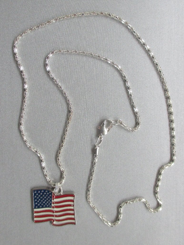 Halsketting America Flag “Stars and Stripes” vlag., Nieuw, Ophalen of Verzenden, Zilver, Overige materialen