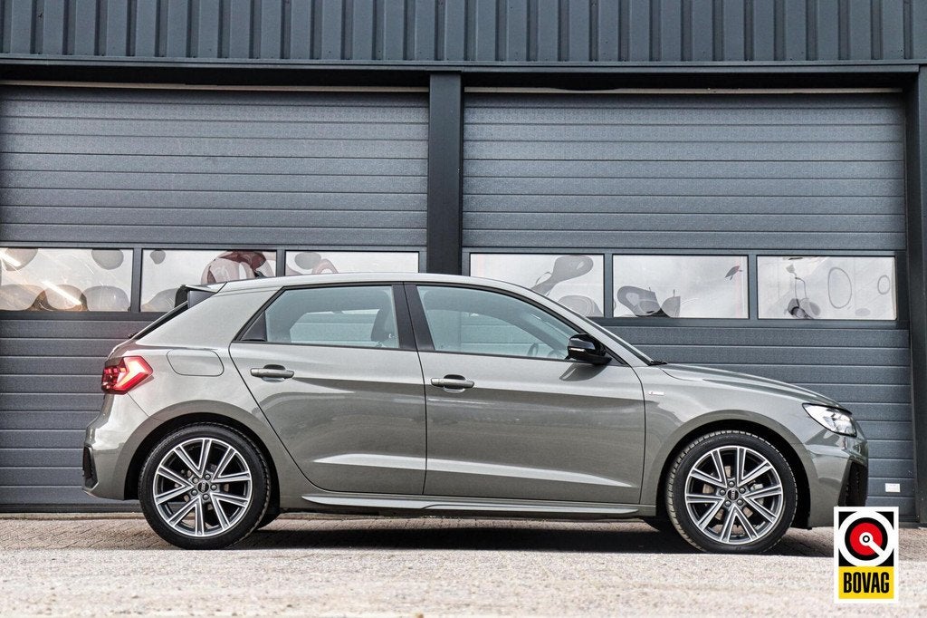 Audi A1 Sportback 35 TFSI 2x S-Line /LED/VIRTUAL/CARPLAY/PDC, Auto's, Audi, Huisgarantie, 4 cilinders, Zilver of Grijs, 16 km/l