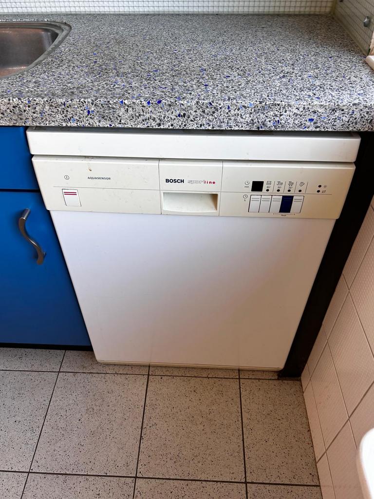 Gratis ophalen Bosch vaatwasmachine, Ophalen, Zo goed als nieuw, 85 tot 90 cm
