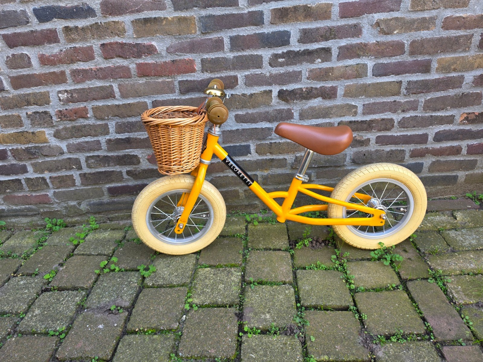Veloretti loopfiets met mandje - Zo goed als nieuw