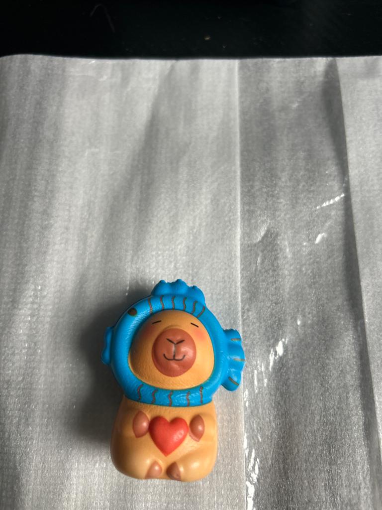 Schattig cabibara figget  met hartje, Ophalen, Zo goed als nieuw