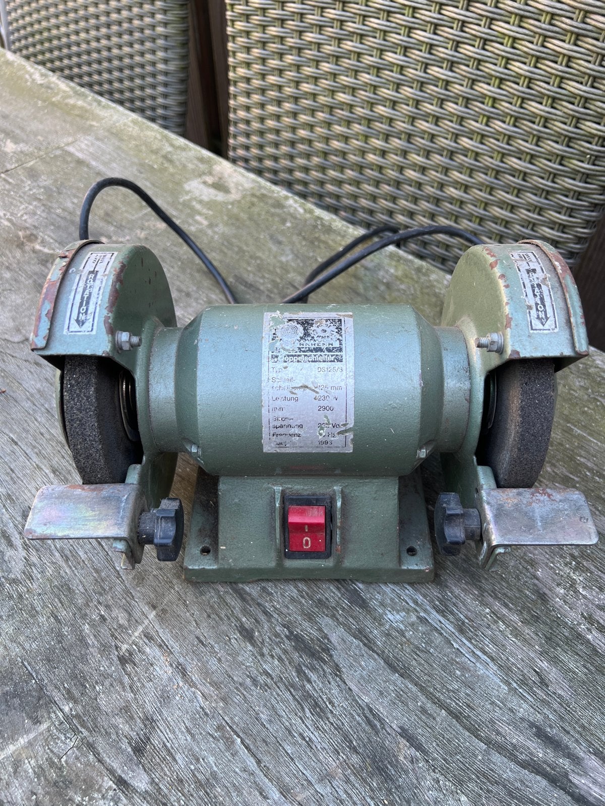 Robuuste Akrenn Dubbele Slijpmachine DS125/3 - Gebruikt, Ophalen of Verzenden, Gebruikt, Minder dan 700 watt, Werkbankslijpmachine
