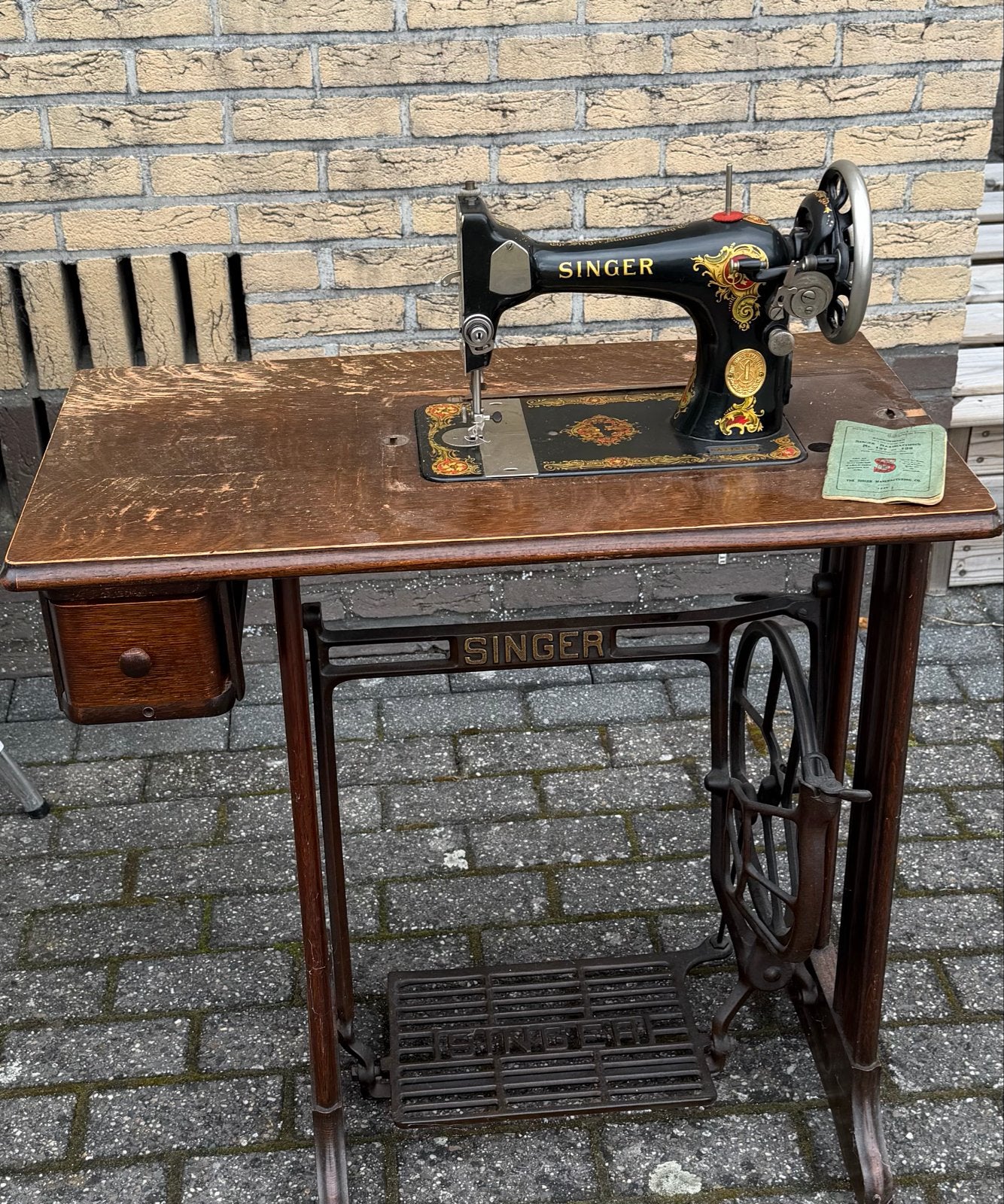 Antieke Singer Naaimachine met Meubel en Handleiding, Antiek en Kunst, Antiek | Naaimachines, Ophalen