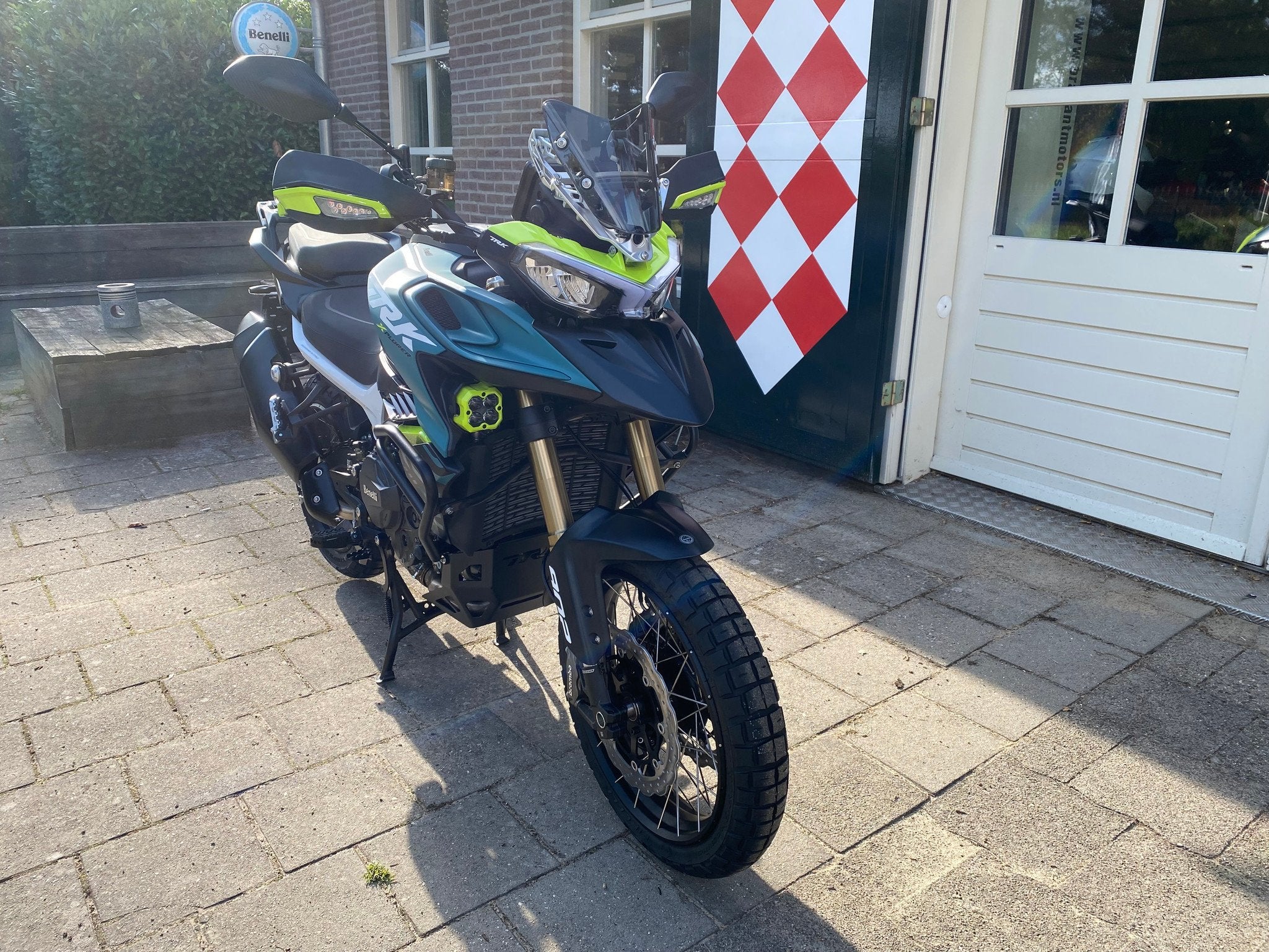 Benelli TRK 902 XPLORER ABS (bj 2026), Motoren, Nieuw, Strada Fornace Vecchia 30
61122  Pesaro, IT, Bedrijf, Support@benelli.com