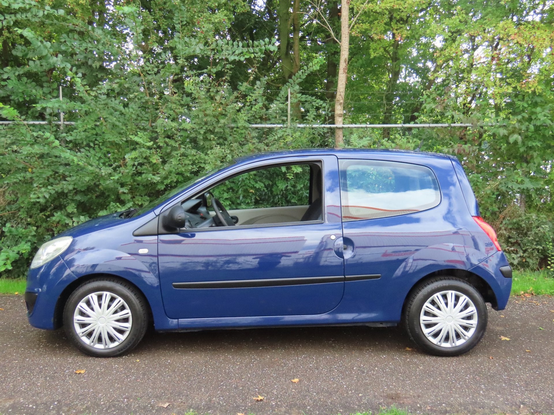 Renault Twingo 1.2 Authentique, Voorwielaandrijving, Gebruikt, 31 €/maand, 4 cilinders