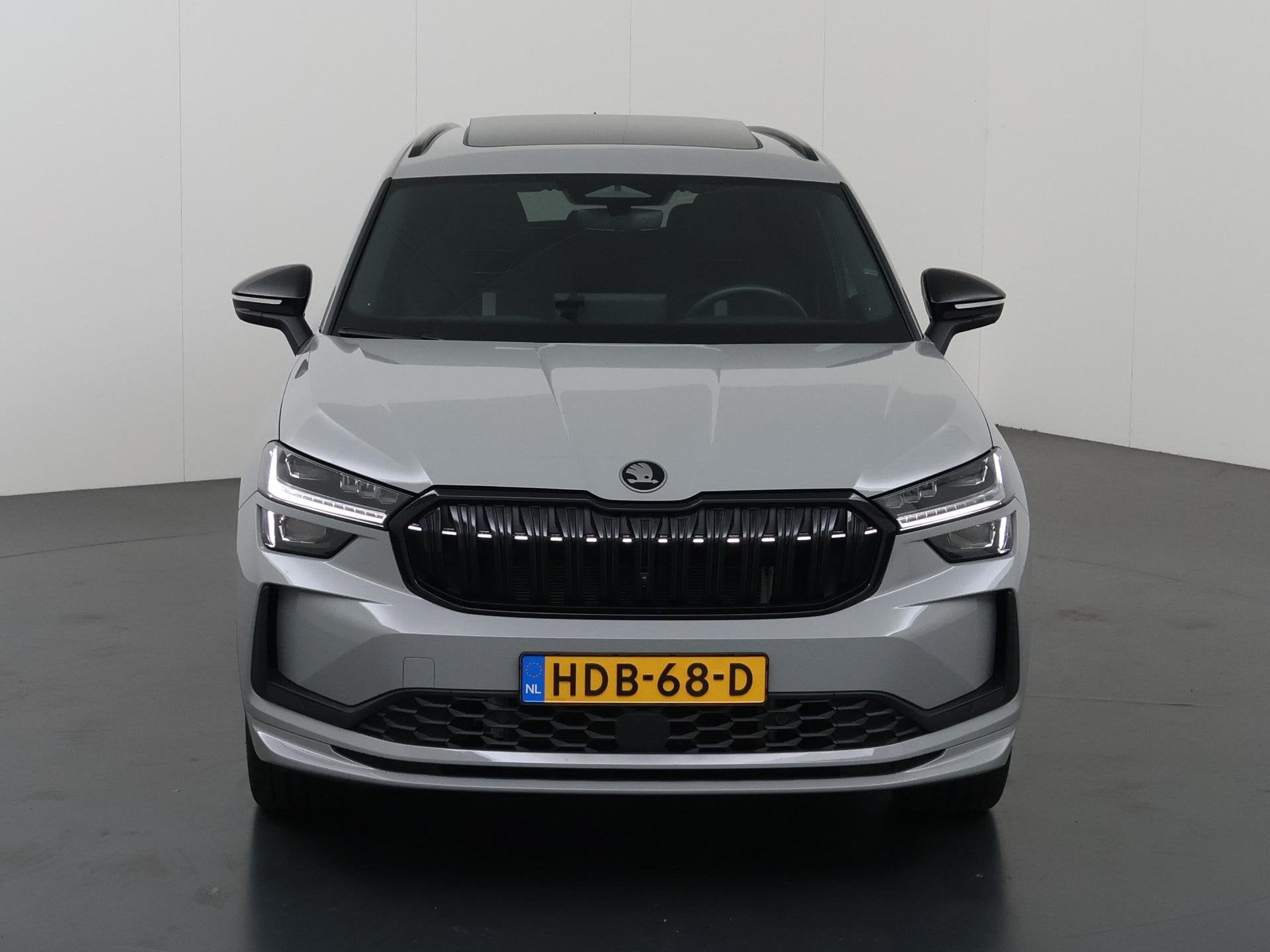 Skoda Kodiaq 1.5 TSI PHEV Sportline Business | Panoramadak |, Auto's, Dealer onderhouden, 4 cilinders, 26 kWh, Bedrijf
