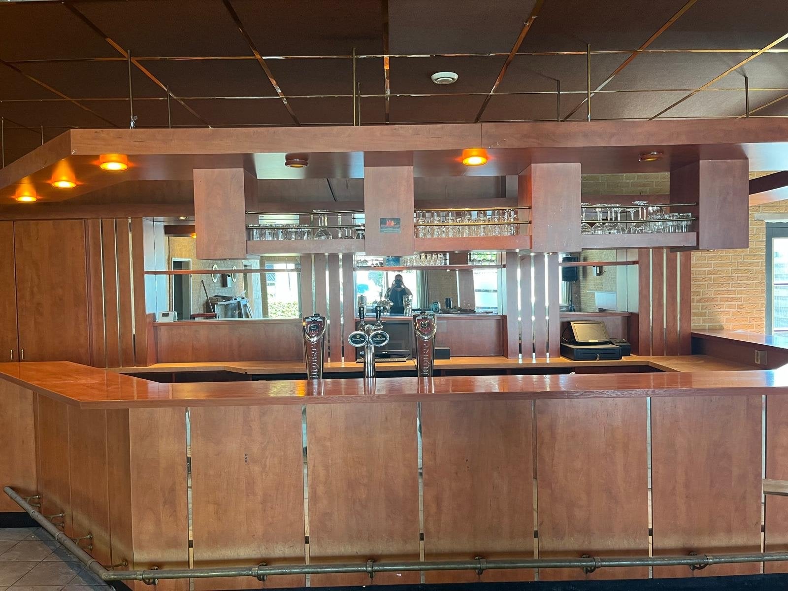 Complete bar met kastenwand en spiegels GRATIS op te halen., Ophalen, Gebruikt