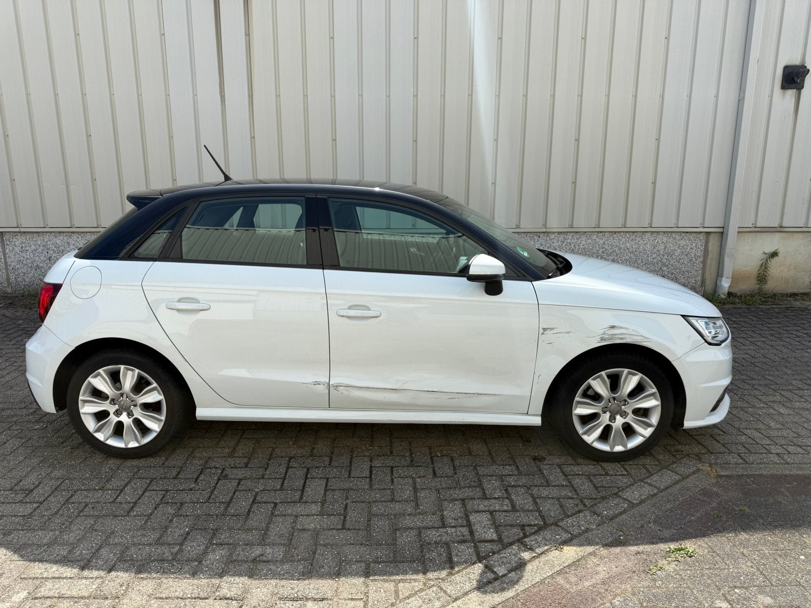 Te koop audi a1 1.4 tfsi s-line bj 2016 led pdc, Ophalen, Wit, Handgeschakeld, Audi