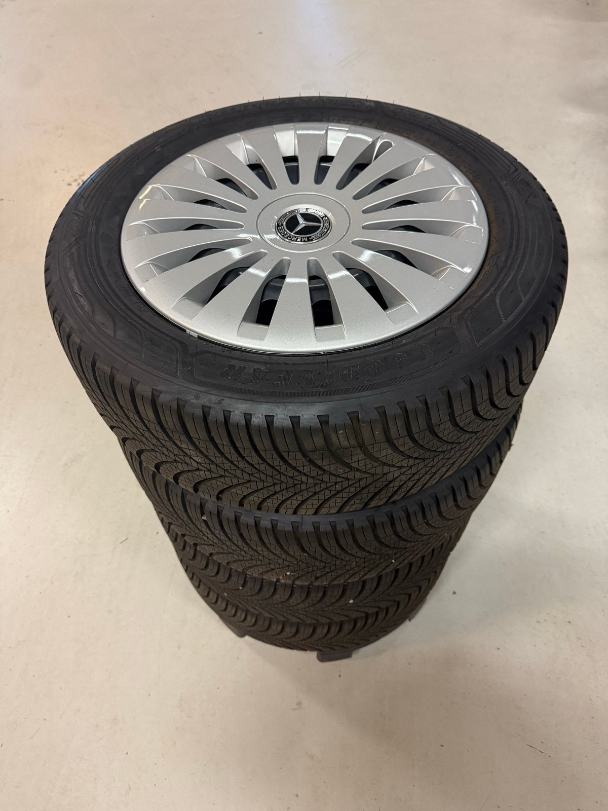 Compleet nieuw set wielen  MB Vito All Season 225/55R17, Ophalen, Bestelwagen, Banden en Velgen, Nieuw
