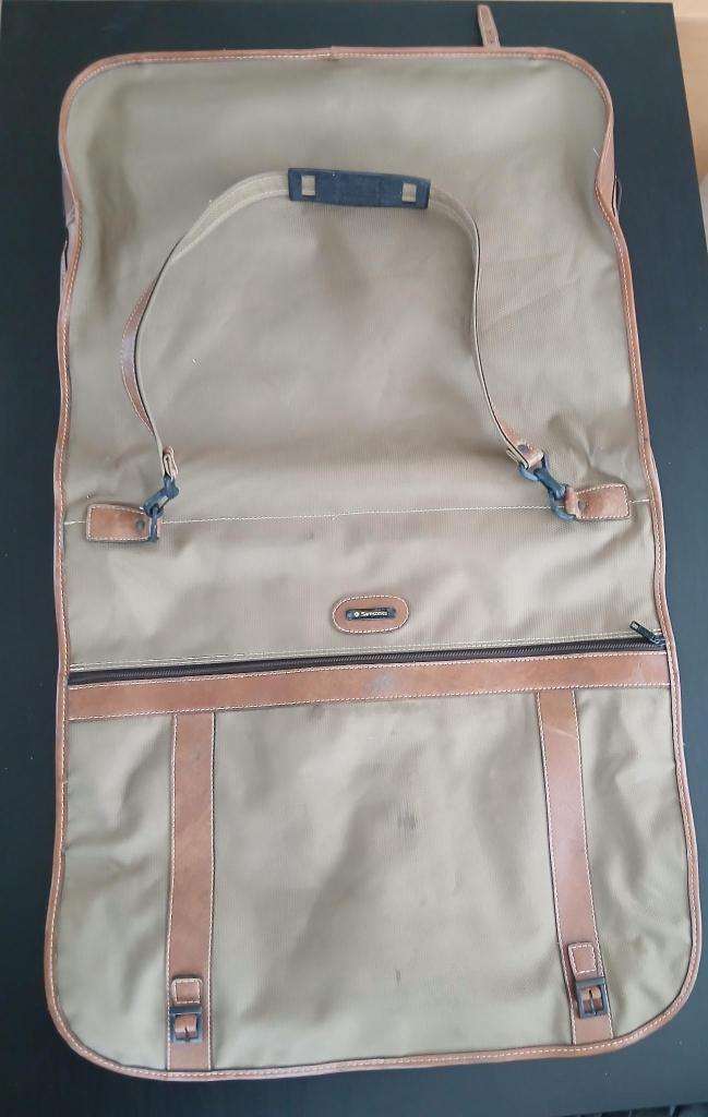 Samsonite kostuum/pak opvouwbare reistas / garment bag, 30 cm of meer, Gebruikt, Beige, Minder dan 35 cm