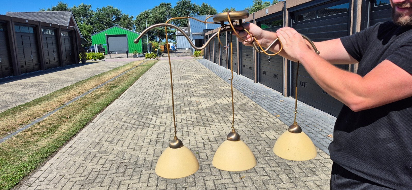 Vintage hanglamp met 3 kelken - messing en glas, Ophalen, Gebruikt, E14 (klein), Vintage, Klassiek