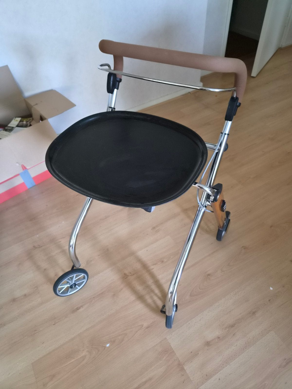 Rollator voor in huis., Diversen, Rollators, Ophalen, Zo goed als nieuw