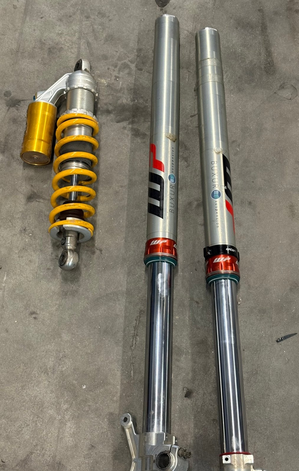 WP convevalves voorpoten 85cc Öhlins achterpomp, Ophalen
