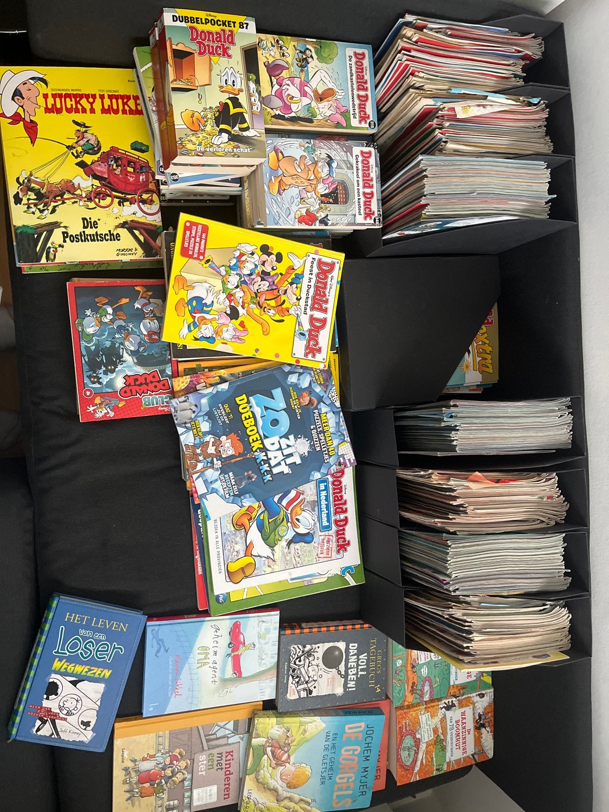 Diverse stripboeken en Donald Duck pockets, Boeken, Meerdere stripboeken, Ophalen, Gelezen