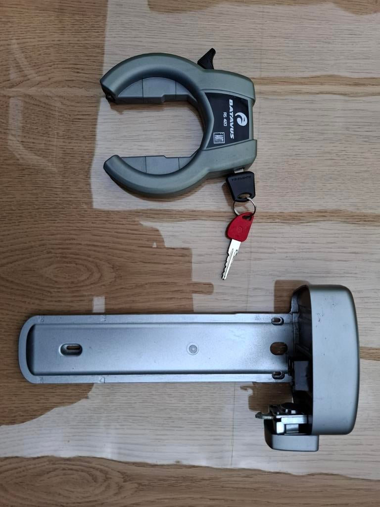 Batavus/Sparta docking + bijpassend ringslot voor pmu3 accu, Ophalen of Verzenden, Gebruikt