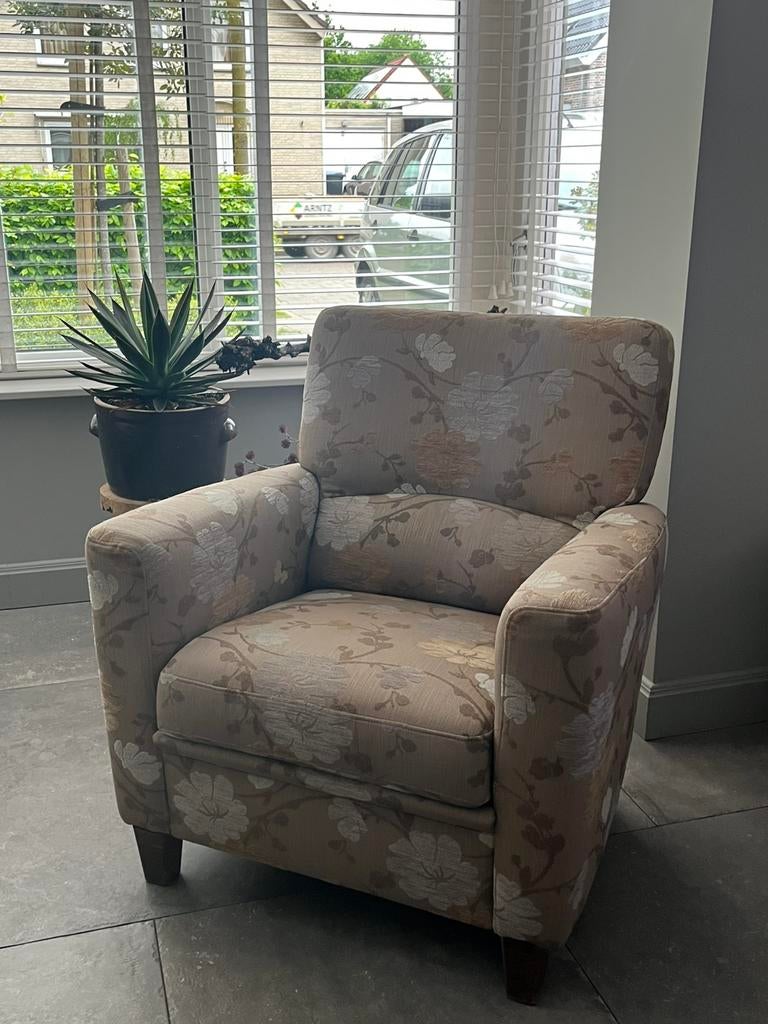 2 fauteuils gebloemd beige, zandkleur, Huis en Inrichting, Fauteuils, Ophalen, Zo goed als nieuw, 75 tot 100 cm, 50 tot 75 cm