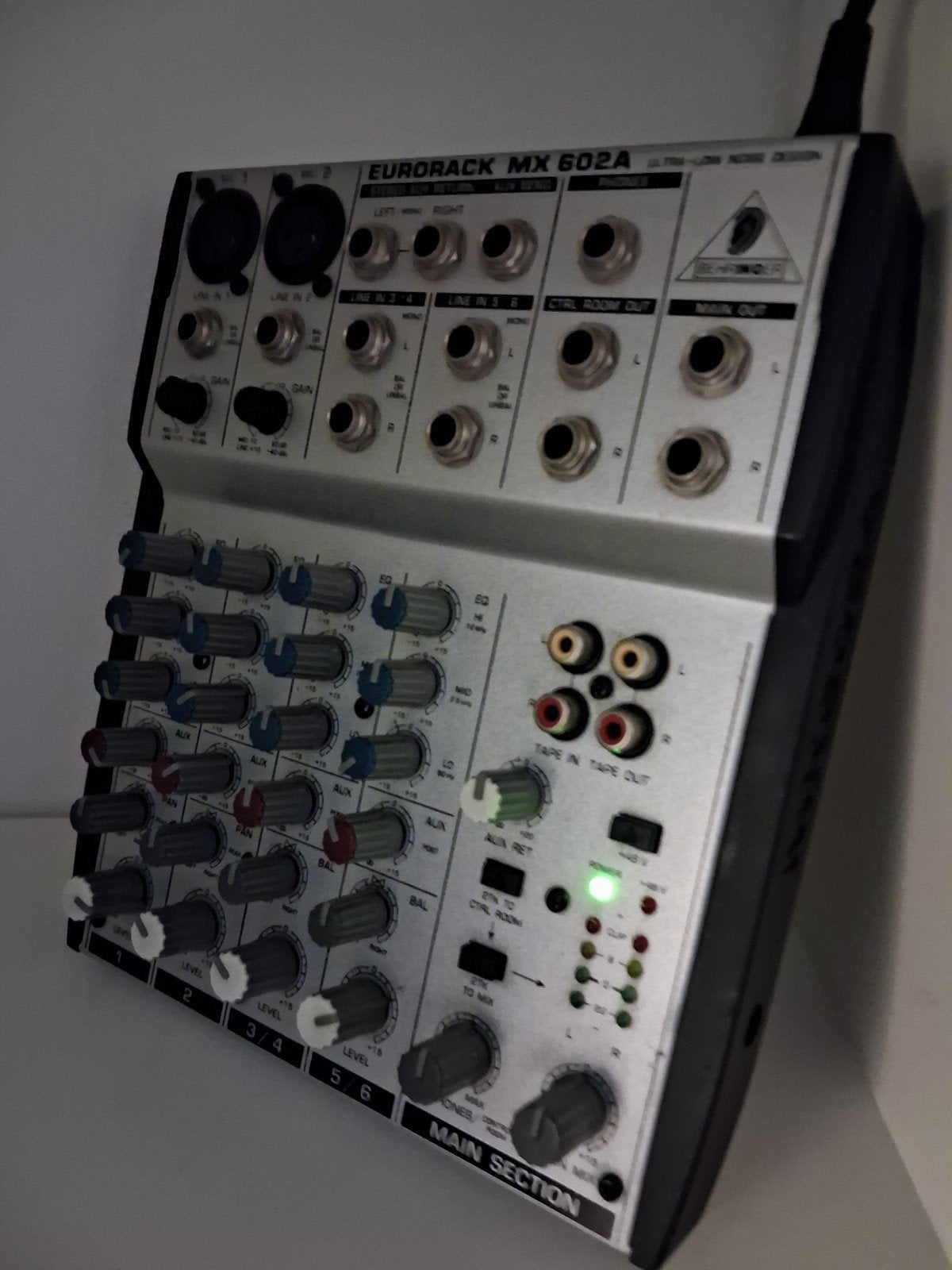 Behringer Eurorack MX 602A Mengpaneel - Zo goed als nieuw, Gebruikt, Verzenden, Music Tribe Commercial NL B.V., Herikerbergweg 88, 1101 CM Amsterdam, Nederland