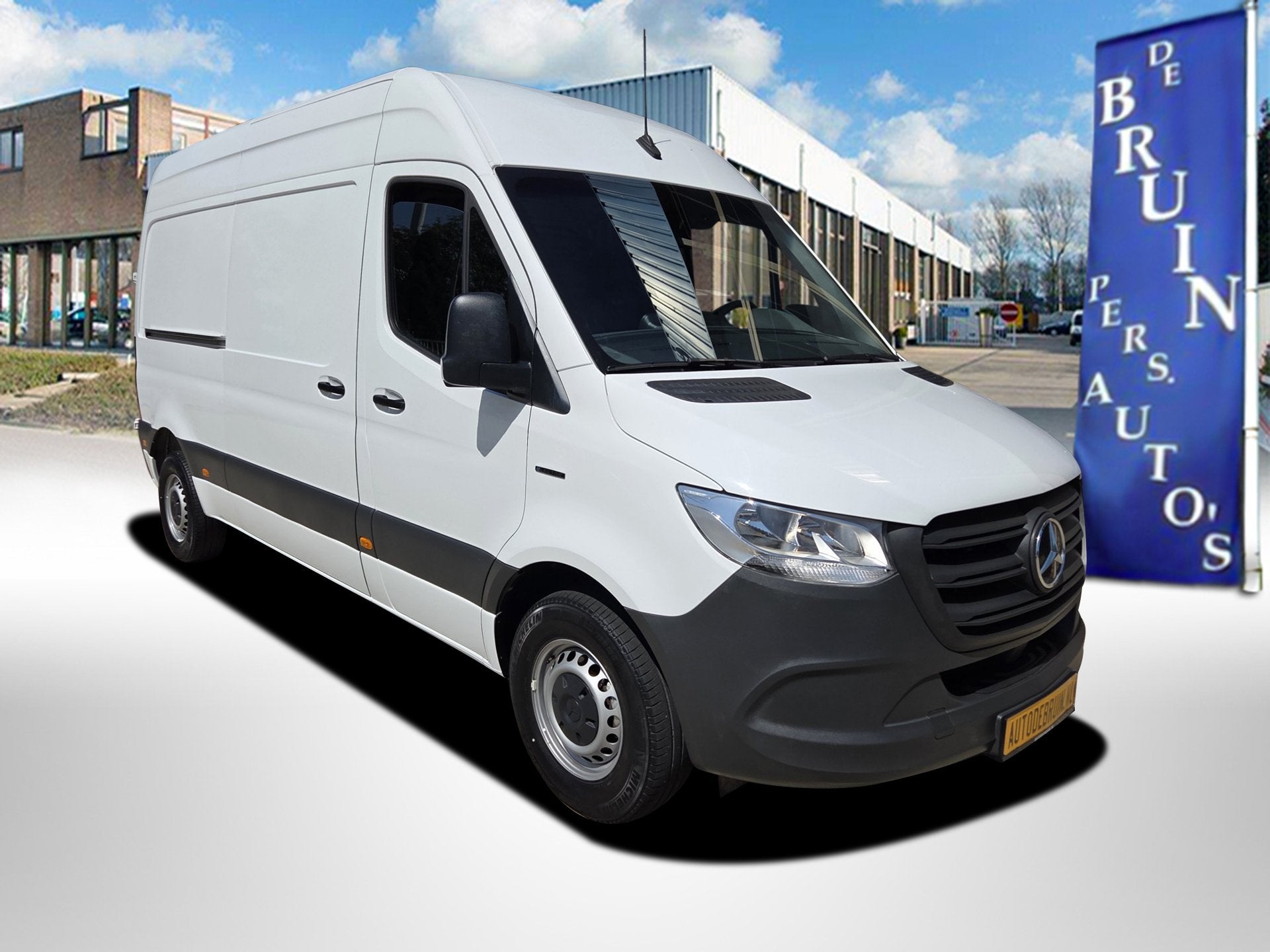 Mercedes-Benz eSprinter eSprinter L2H2 55 kWh Airco Achterui, Stof, Gebruikt, Zwart, 116 pk