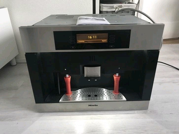 MIELE INBOUW BONEN KOFFIEMACHINE CVA4085 IN PERFECTE STAAT, Ophalen, 10 kopjes of meer, Koffiemachine, Zo goed als nieuw