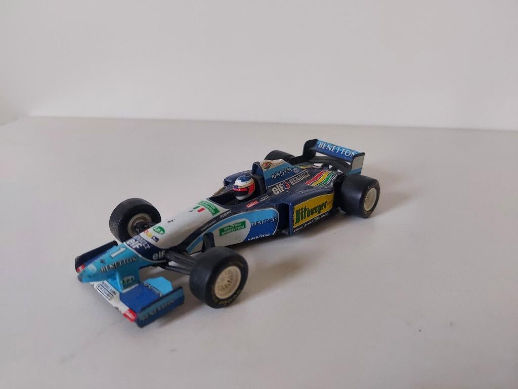 Renault Benetton B195 M. Schumacher wereldkampioen 1994-95, Hobby en Vrije tijd, Modelauto's | 1:43, Ophalen of Verzenden, Gebruikt