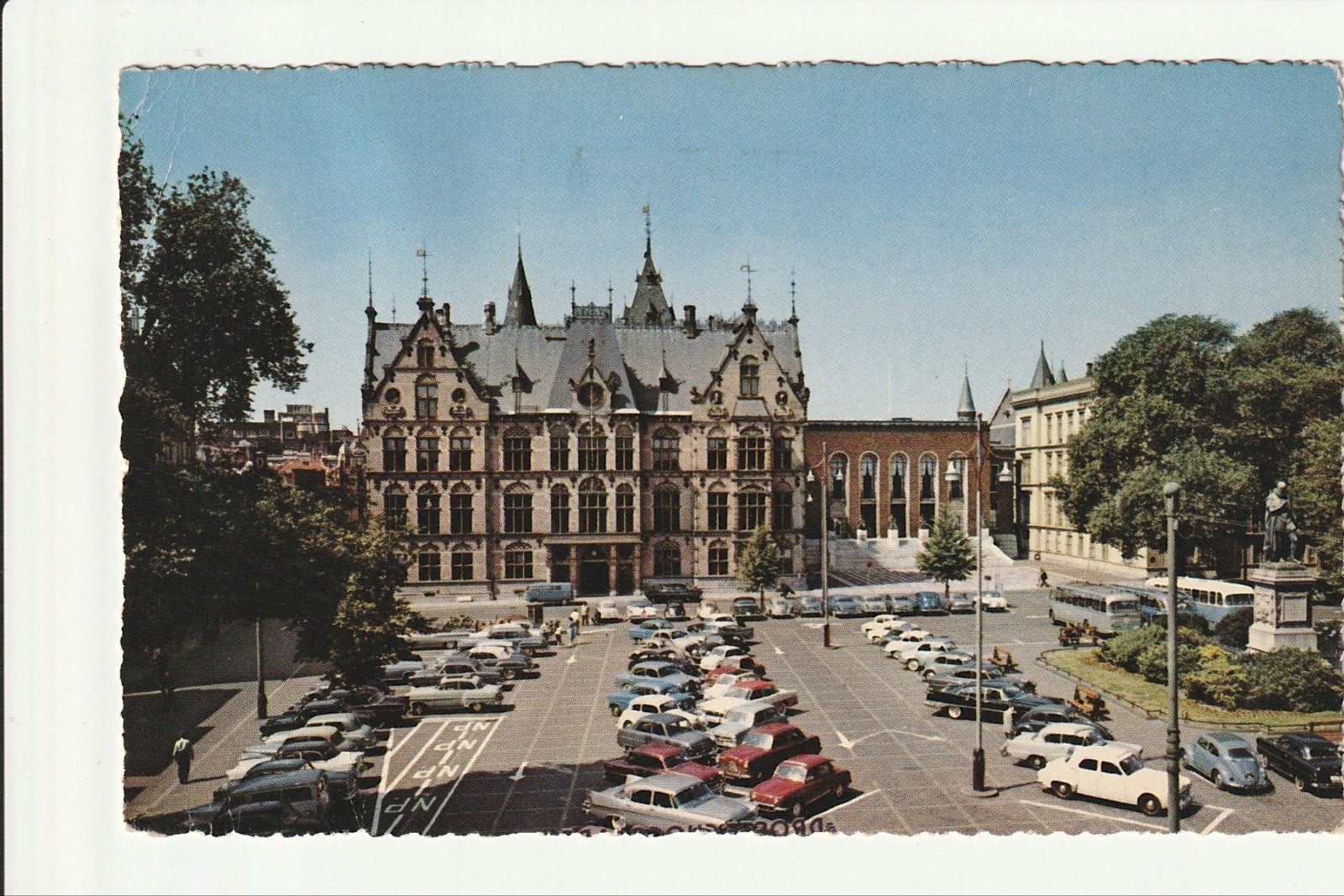 's GRAVENHAGE DEN HAAG PLEIN PARKEER AUTO'S BUSJE REISBUSSEN, Ophalen of Verzenden, 1960 tot 1980, Gelopen, Zuid-Holland