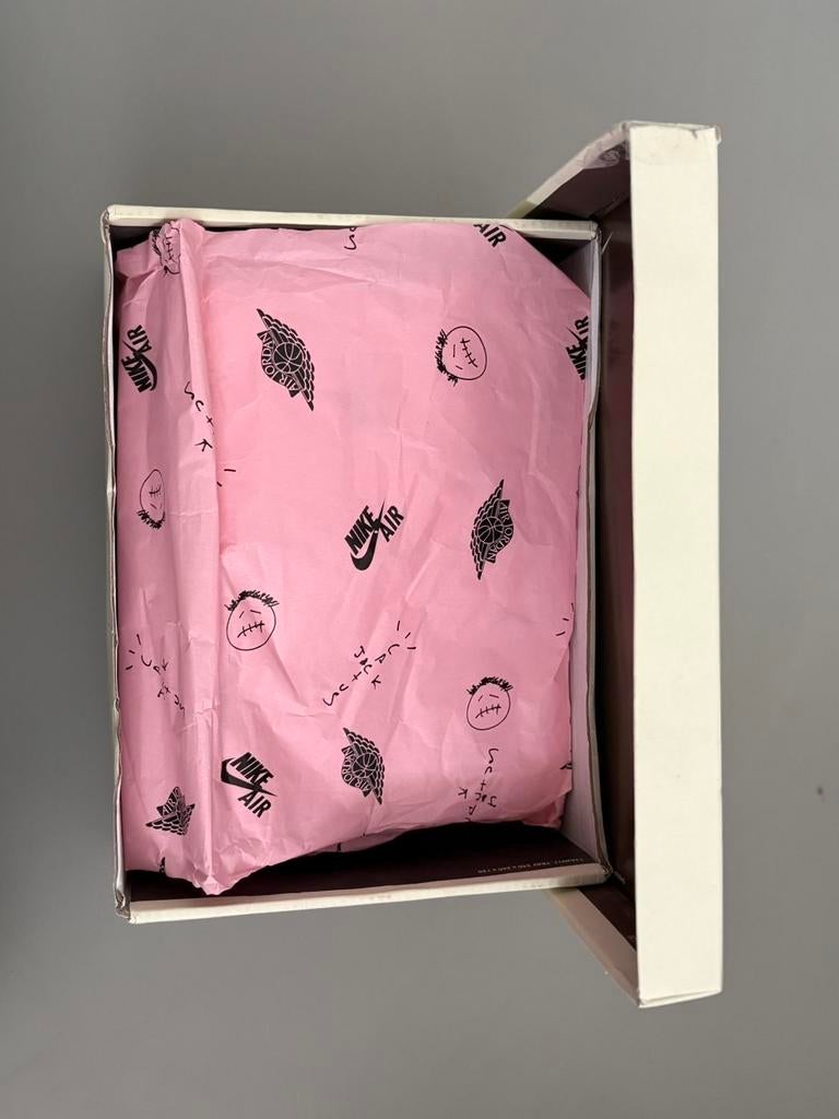 Travis Scott Brown Sprinter Sneakers - Unisex Maat 38 Nieuw, Kleding | Dames, Schoenen, Bruin, Nieuw, Ophalen of Verzenden, Sneakers of Gympen