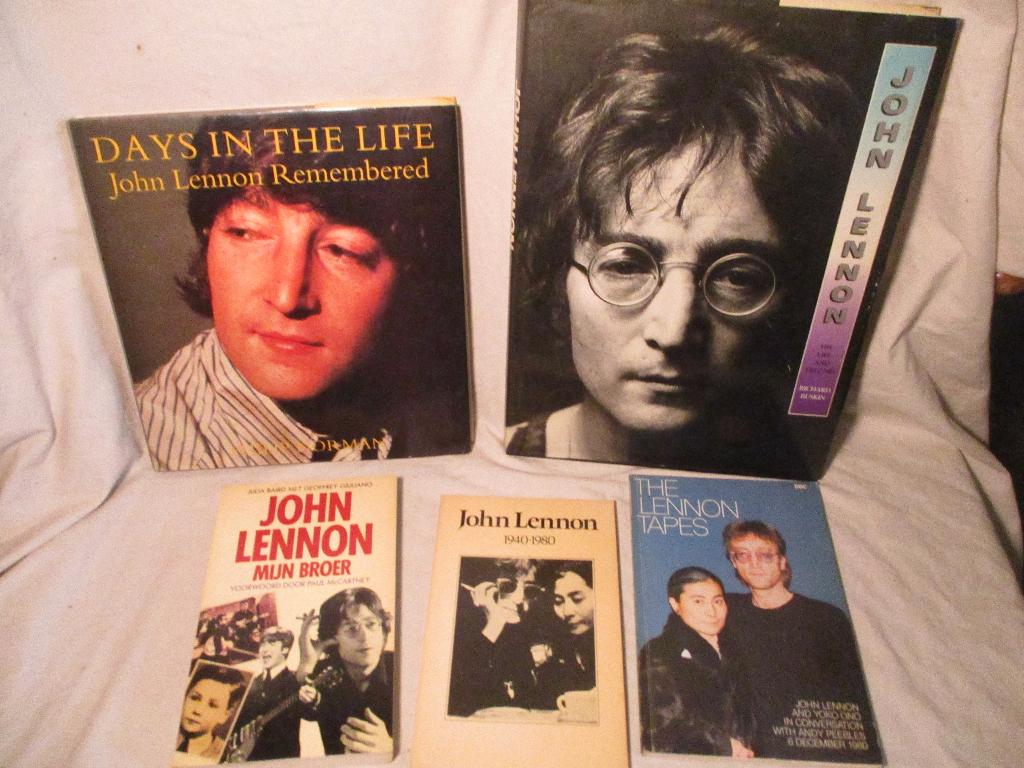 een setje boeken van John Lennon Beatles, Verzamelen, Ophalen of Verzenden, Boek, Tijdschrift of Artikel