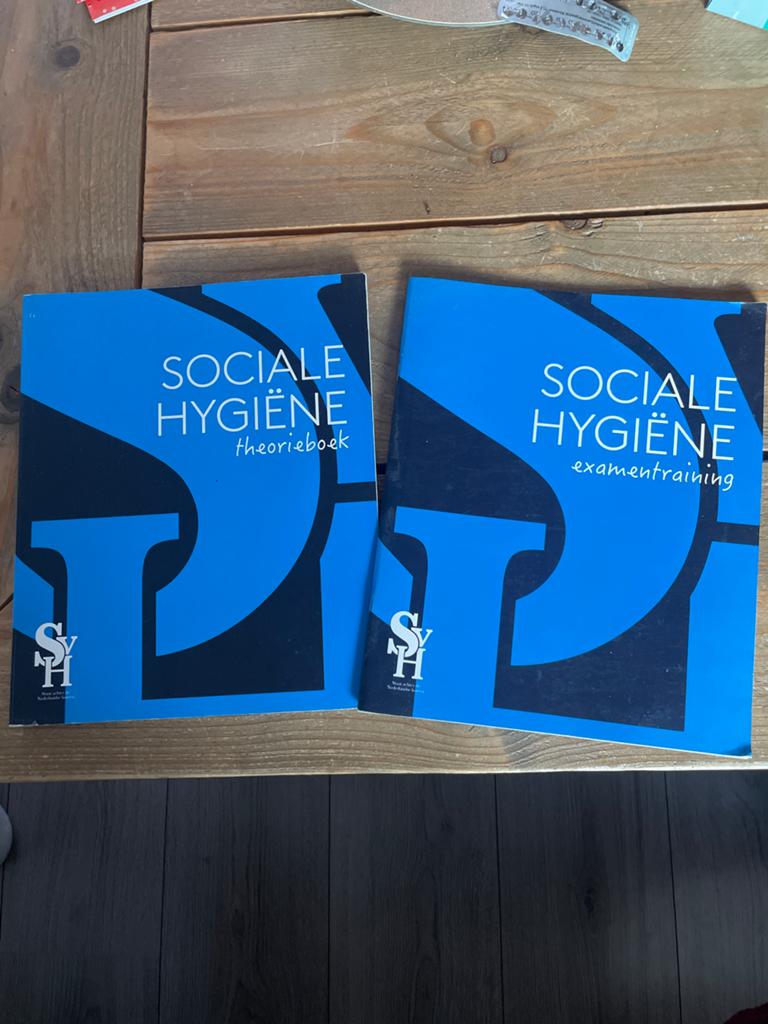 SVH Sociale Hygiëne: Theorieboek & Examentraining, Boeken, Ophalen of Verzenden, Zo goed als nieuw, MBO