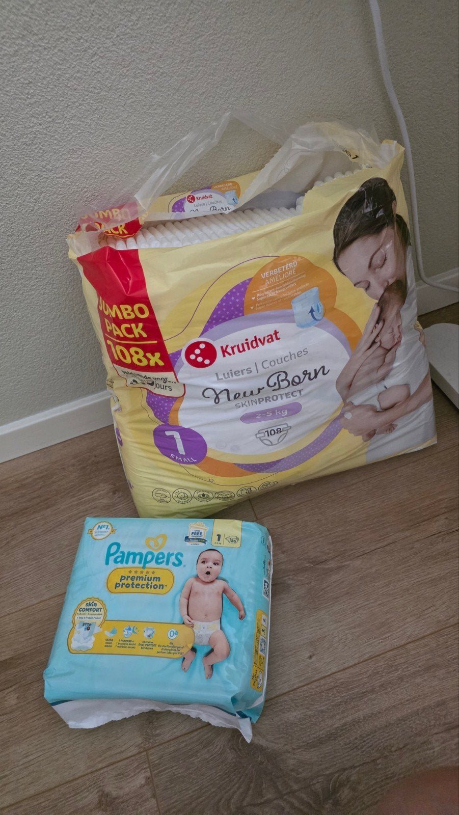 Luiers maat 1 - Kruidvat en Pampers Premium Protection, Ophalen of Verzenden, Nieuw, Overige typen