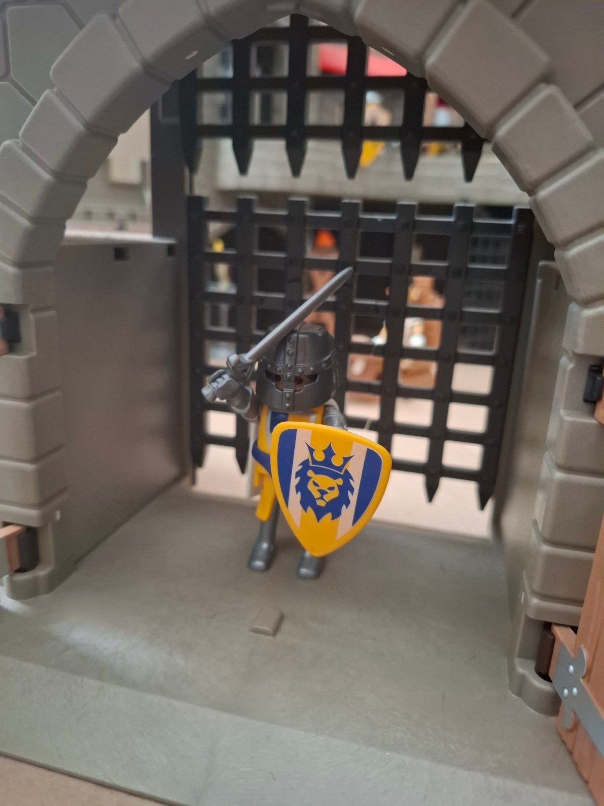 Foto 14 van Playmobil Kasteel van de Leeuwenridders 4865 met extra's