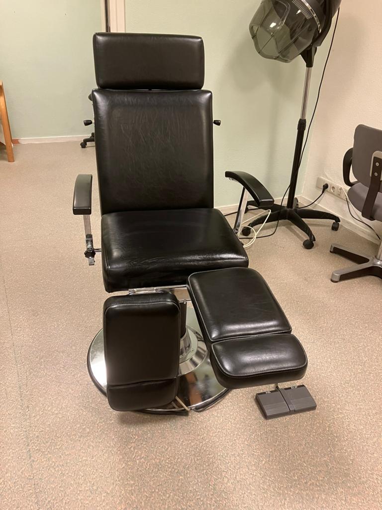 Behandelstoel., Ophalen, Gebruikt, Massagetafel