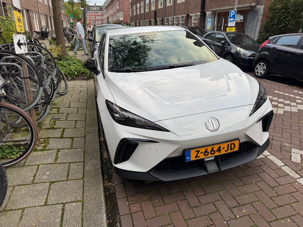 MG4 Electric 2024 Private Leasecontract (maandprijs), Auto's, Automaat, 1610 kg, Zwart, Wit