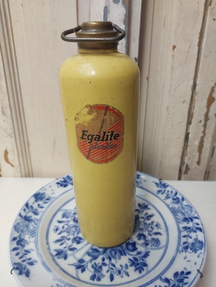 Egalite plastica kruik, Ophalen of Verzenden