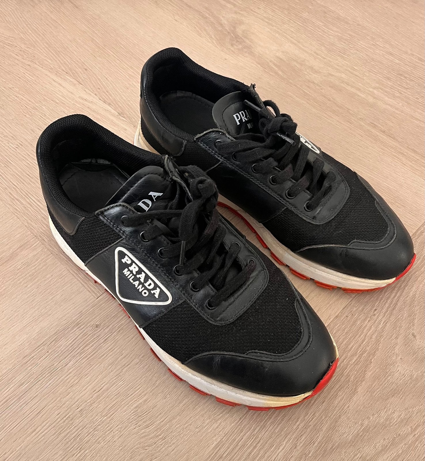 Prada schoenen!, Kleding | Heren, Schoenen, Zwart, Ophalen of Verzenden, Sneakers of Gympen, Zo goed als nieuw