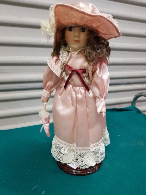 Pop op standaard, The classique collection nat. d8435, roze, Verzamelen, Ophalen of Verzenden, 'T Olde Gre-j, Info@toldegrej.nl
