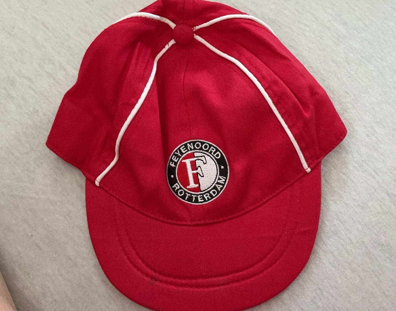 Feyenoord baby petje origineel, Ophalen of Verzenden, Zo goed als nieuw, Jongen of Meisje