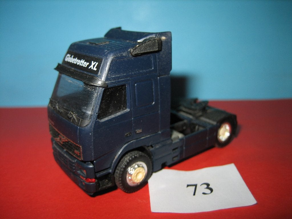 (T-4)  kavel  met losse  VOLVO  Truck's  awm/albedo, Ophalen of Verzenden, Zo goed als nieuw, Bus of Vrachtwagen, AWM