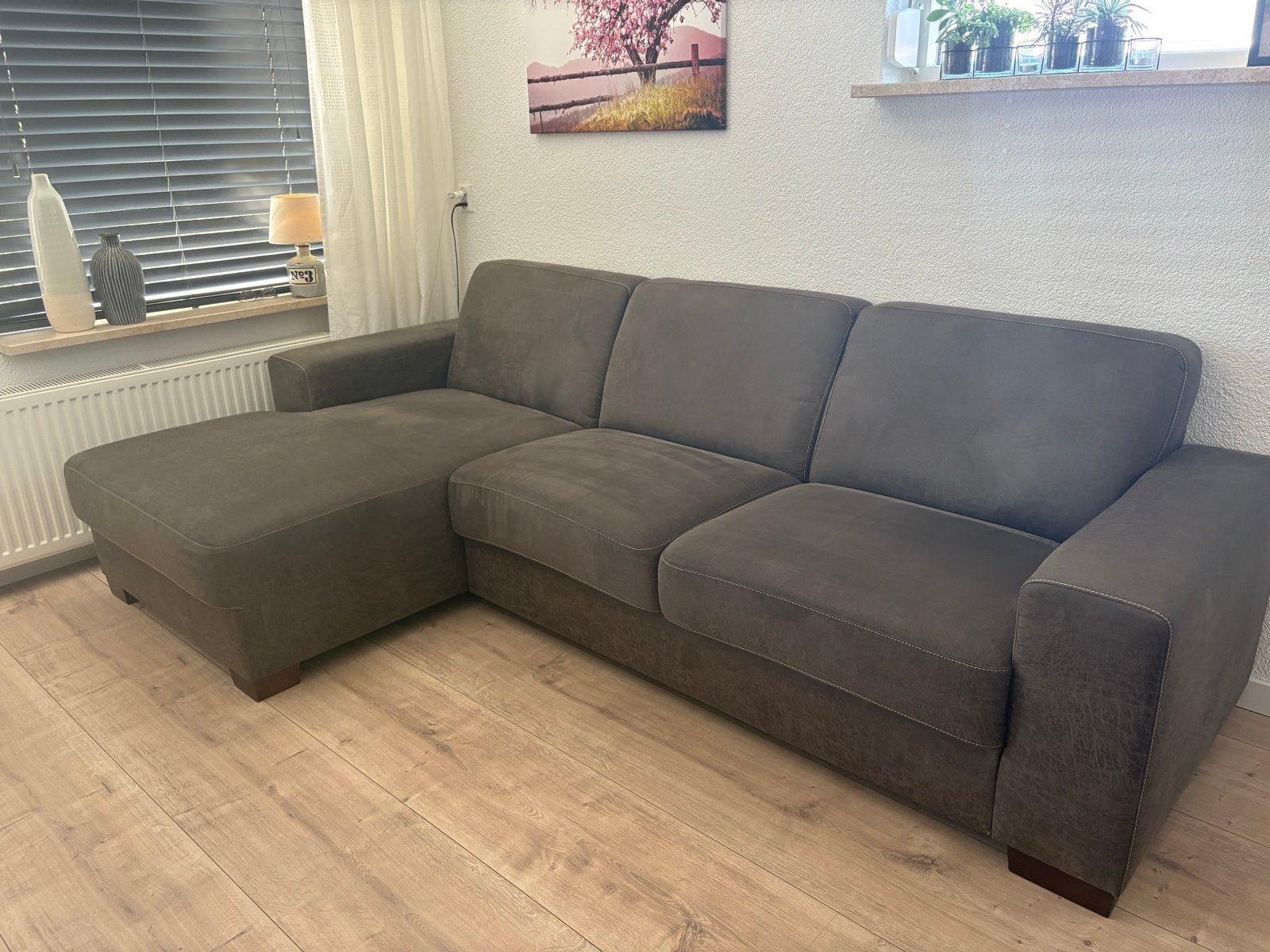 Comfortabele hoekbank met loungegedeelte, 272cm breed, Ophalen, 250 tot 300 cm, Gebruikt, Hoekbank