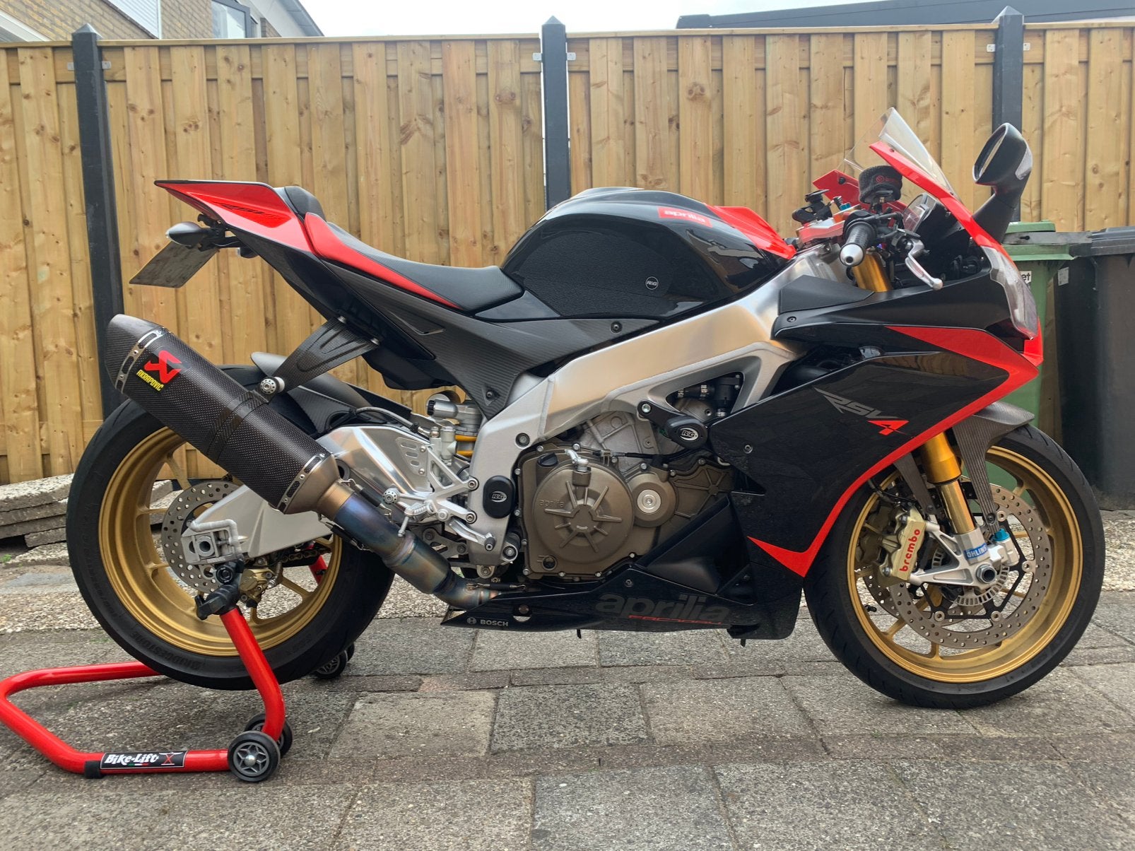 Aprilia Rsv4 Factory 2012 APRC, Motoren, Sportuitlaat, Occasion, 4 cilinders, Motorrijbewijs A