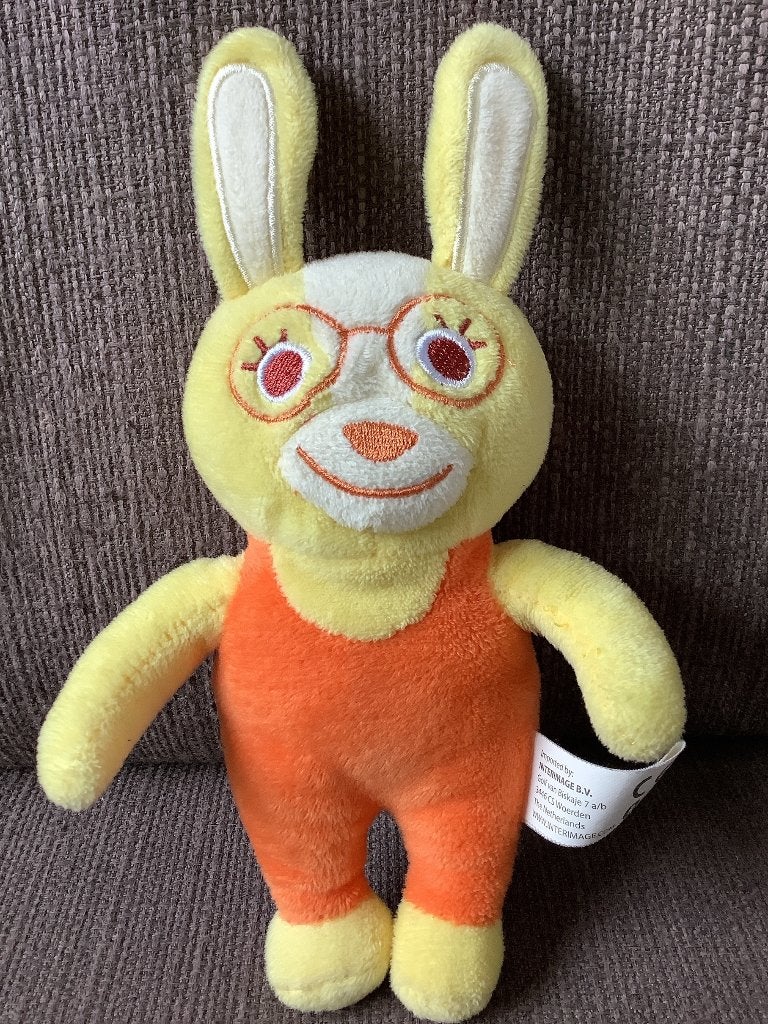 Zwitsal konijn knuffel met geborduurde bril geel oranje 5,=, Kinderen en Baby's, Speelgoed | Knuffels en Pluche, Ophalen of Verzenden