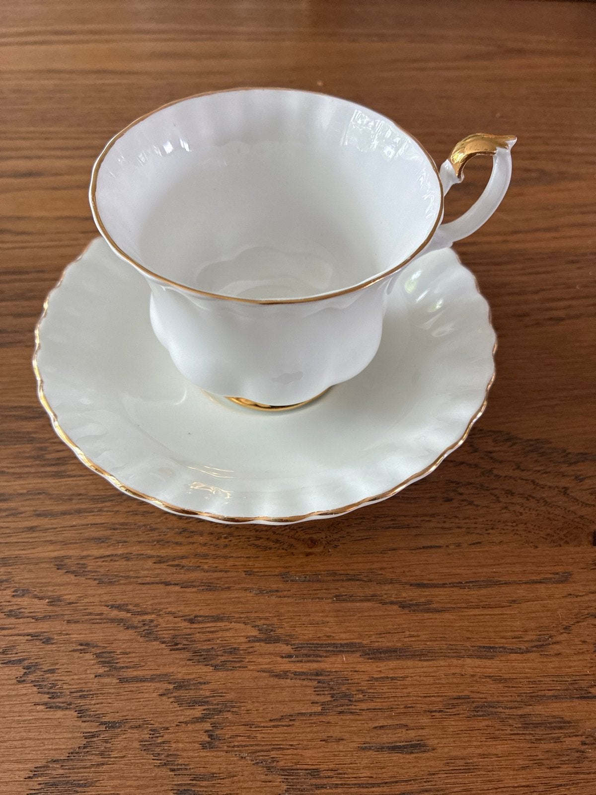 Royal Albert Bone China Kop en Schotel - Wit met Goud, Ophalen