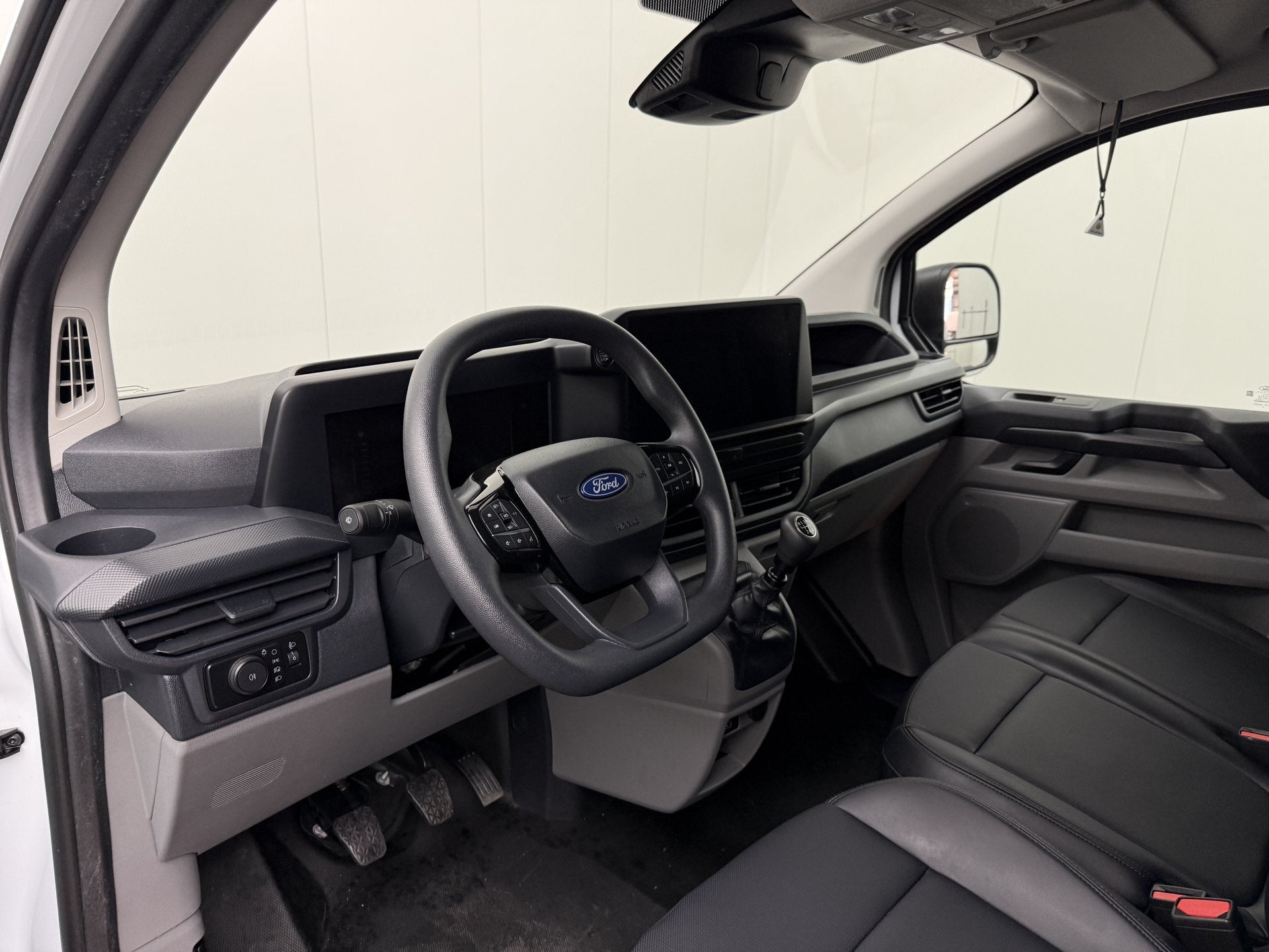 Ford Transit Custom 2.0TDCI Lang Raptor Sport | Digital Cock, Auto's, Bestelauto's, Voorwielaandrijving, 1849 kg, 136 pk, Gebruikt