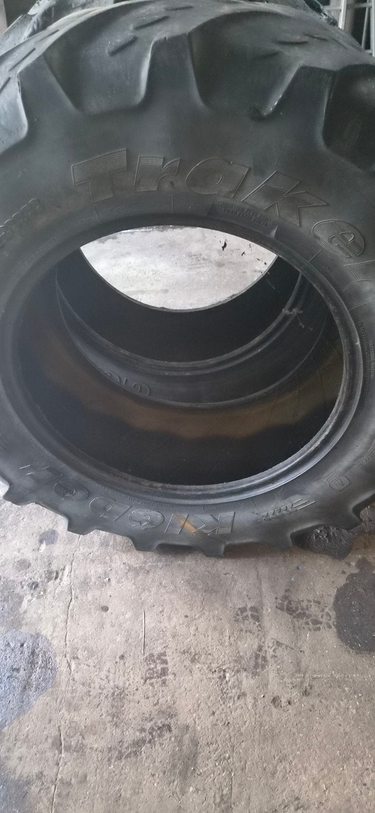 Banden 420/85R30 ( 16.9 R30 ), Ophalen of Verzenden