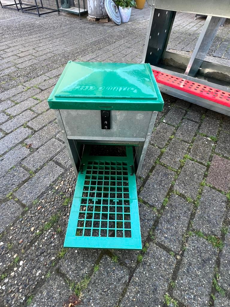 Feed o matic, Ophalen of Verzenden, Zo goed als nieuw, Drinken en Voederen