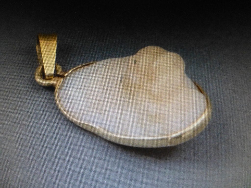 14 kt Gouden Hanger met zeldzame KOEBI – steen, Sieraden, Tassen en Uiterlijk, Verzenden, Goud, Hanger, Met edelsteen